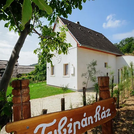 Tulipan Haz Nyaraló Balatonudvari